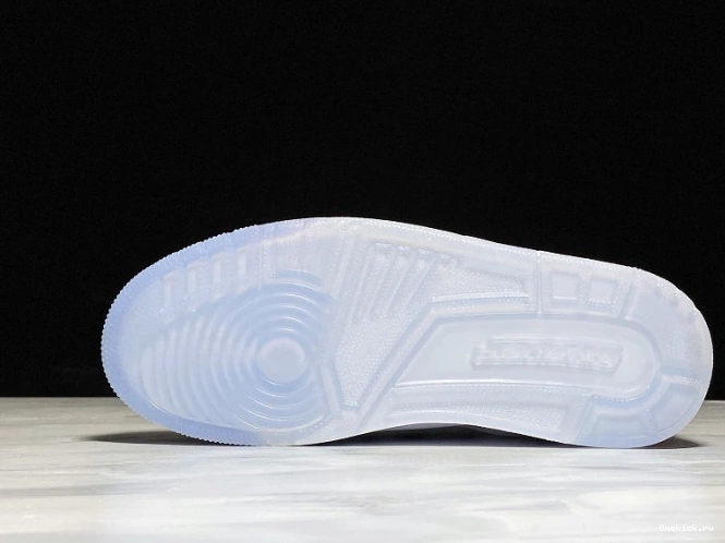 One Kick 136064-111 White Air Triple Jordan 3 Retro 0813